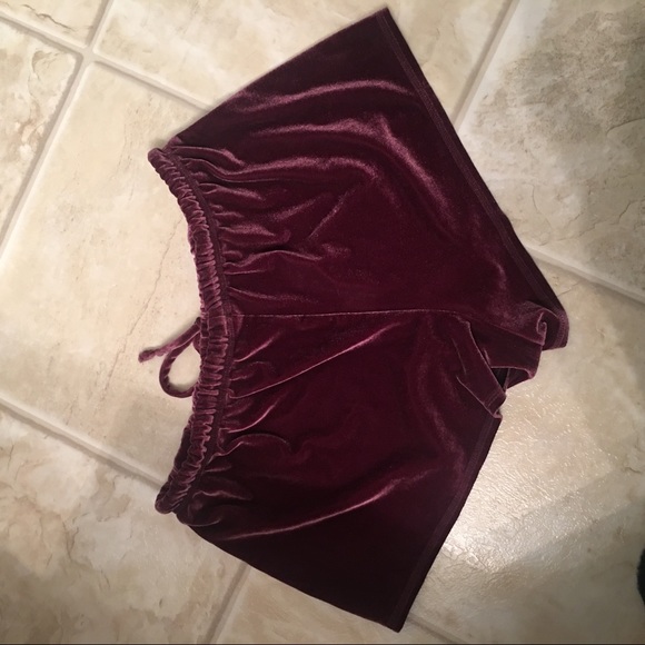 PINK Victoria Secret Velvet Shorts - Picture 2 of 3